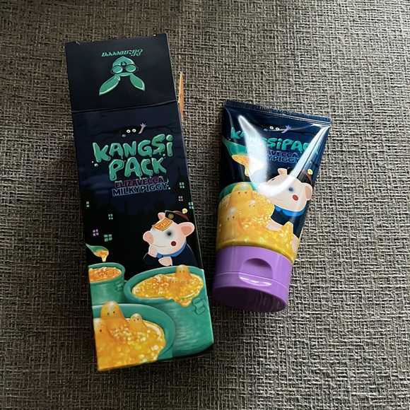 New in Box Kangsi pack Elizavecca Milky piggy - Picture 5 of 9